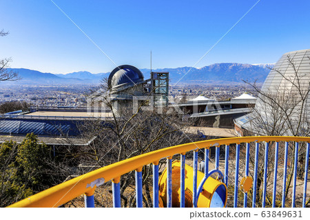 從山梨縣立科學博物館看南阿爾卑斯山和甲府盆地 63849631