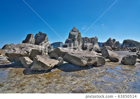 [Hashiganiwa] Kujino River, Kushimoto Town, Higashimuro District, Wakayama Prefecture 63850514