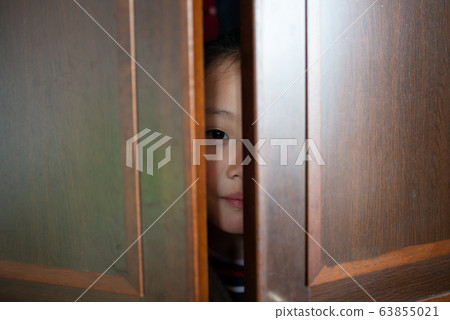 藏在壁櫥裡的孩子 63855021