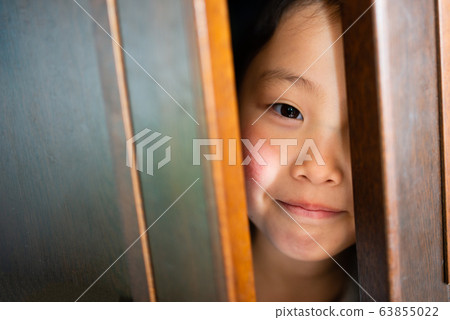 藏在壁櫥裡的孩子 63855022
