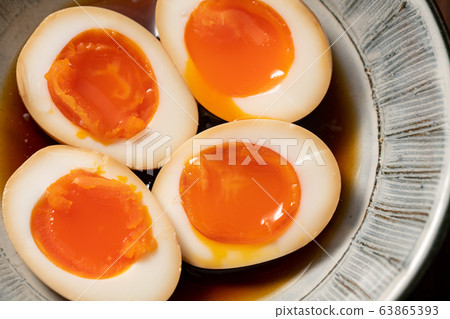 Boiled egg Boiled egg 63865393