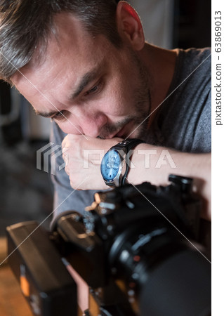 the process of photo shooting in studio 63869013