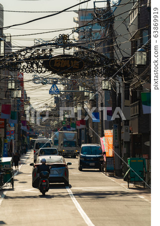 Scenery of Nakaitabashi shopping street at sunset 63869919