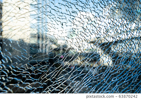 景觀用玻璃破裂 63870242