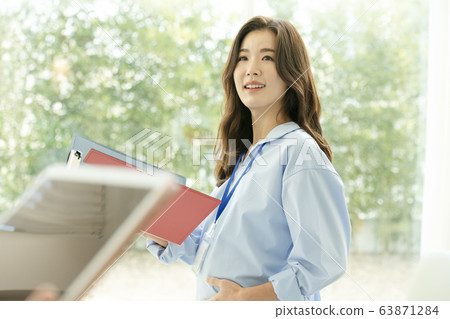 Business, woman, office worker Business, woman, office worker 63871284