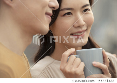 家庭,男人和女人,新婚夫婦 家庭,男人和女人,新婚夫婦 63871388