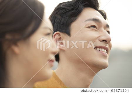 家庭,男人和女人,新婚夫婦 家庭,男人和女人,新婚夫婦 63871394