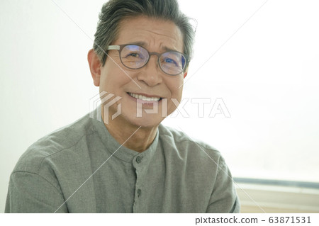 Lifestyle, man, elderly Lifestyle, man, elderly 63871531