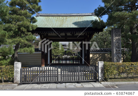 Kenshin Temple 63874867