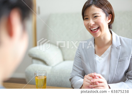 家訪的銷售形象 63875238