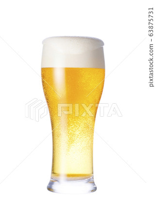 Draft beer poured into a glass 63875731