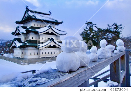 弘前城堡在冬天 63878094