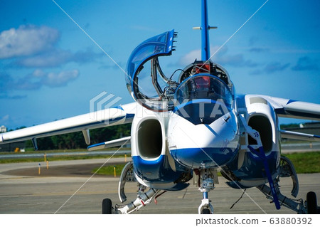 飛機藍色衝動 63880392