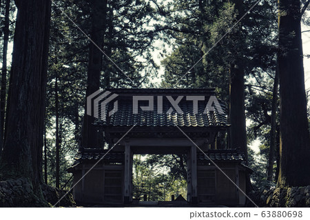 上帝居住的地區 63880698