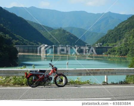 Early morning in Futagawa Dam 63883884