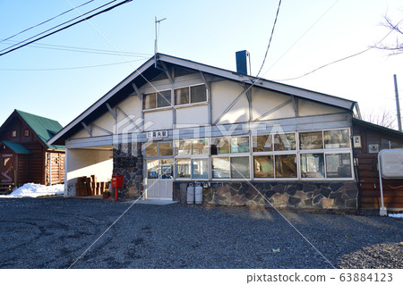 拍攝北海道俱知安町的JR比羅夫站的早春照片 拍攝北海道俱知安町的JR比羅夫站的早春照片 63884123
