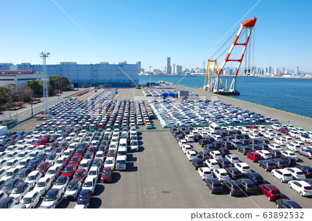 Cars waiting for export at the wharf / Daikoku Wharf (Yokohama City, Kanagawa Prefecture) 63892532
