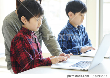 電腦教室在線班小學 63893554