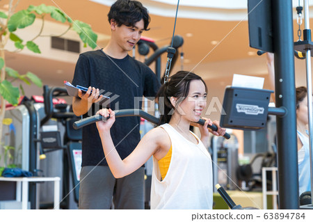 Young woman at the gym 63894784