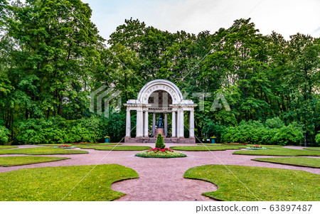 Monument to Empress Maria Feodorovna at Pavlovsk Palace in Pushkin, Russia 63897487
