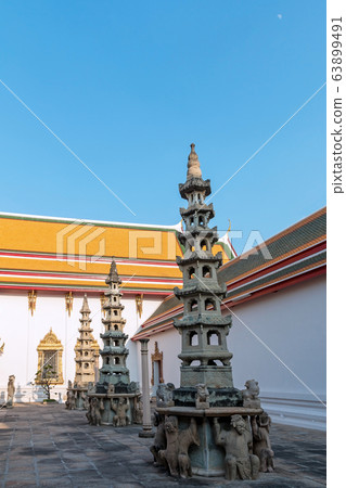 Wat Pho Buddhist temple. 63899491