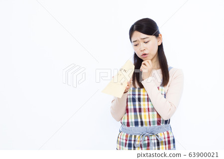 Housewife in her 30s 63900021