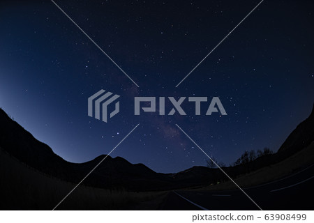 Kuju Mountains and Milky Way Kuju Mountains and Milky Way 63908499