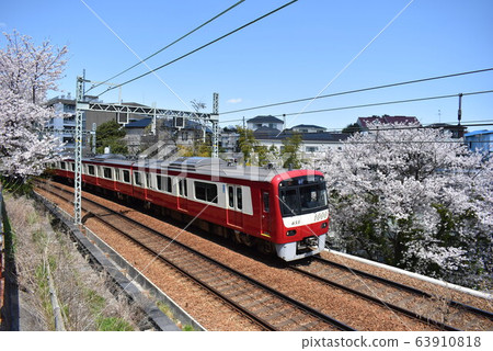 Sakura and Keikyu 1000 series 63910818