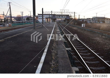 北海道登別市JR City別站的早春景色 63911660