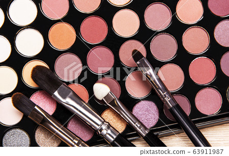 Set of makeup pallete Set of makeup pallete 63911987