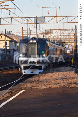 Shooting early morning scenery of limited express lily of the valley arriving and departing from JR Horobetsu Station in Noboribetsu City, Hokkaido in early spring Shooting early morning scenery of limited express lily of the valley arriving and departing from JR Horobetsu Station in Noboribetsu City, Hokkaido in early spring 63913127