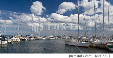Sailing Sailing 63913691