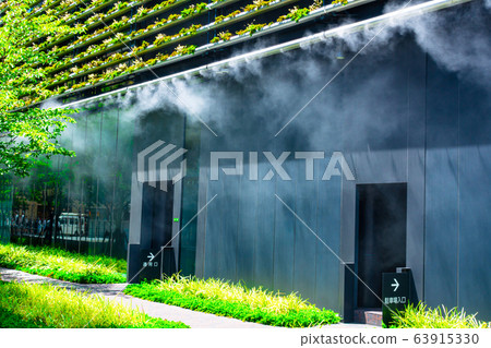 Spray mist to prevent heat Spray mist to prevent heat 63915330