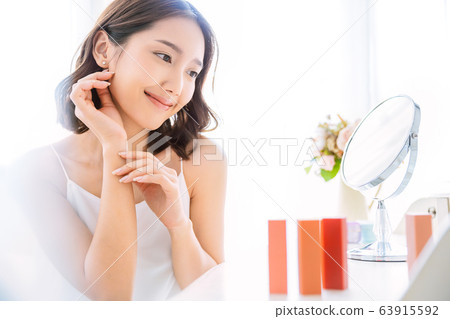 Woman Beauty Adult Makeup Beauty Transparency Beauty Lifestyle Woman Beauty Adult Makeup Beauty Transparency Beauty Lifestyle 63915592