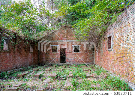 愛媛縣今治市小島陸軍雙代要塞Fort島要塞彈藥存放地 63923711