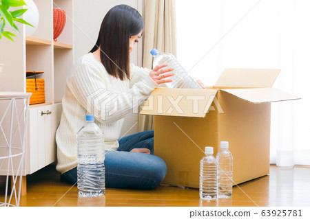 PET bottle drinking water, cardboard, out, out 63925781