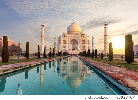 Taj Mahal under the sunset clouds, Agra, India Taj Mahal under the sunset clouds, Agra, India 63928467