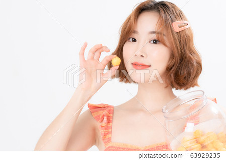 Woman 20s lifestyle 63929235