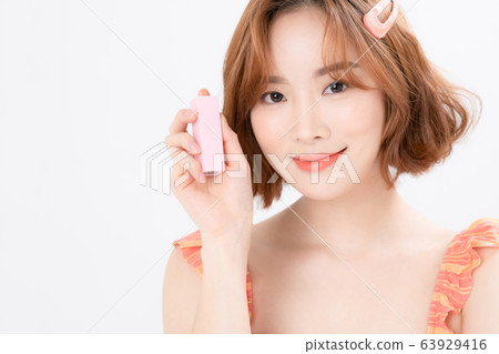 Woman 20s lifestyle 63929416