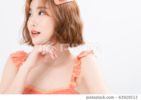 Woman 20s lifestyle 63929513