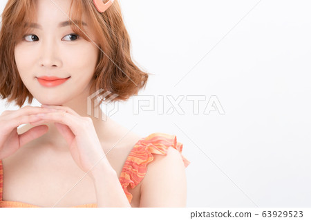 Woman 20s lifestyle 63929523