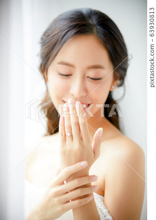 Woman bride marriage wedding bouquet dream June bride Woman bride marriage wedding bouquet dream June bride 63930813