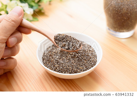 Chia seed 63941332