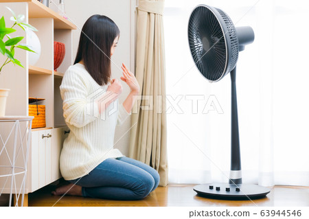 Fan circulator woman 63944546