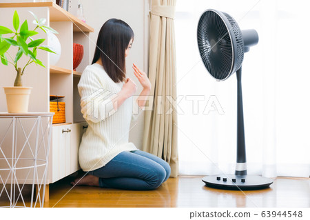 Fan circulator woman 63944548