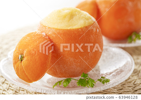 Whole orange sorbet 63946128