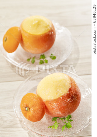Whole orange sorbet 63946129