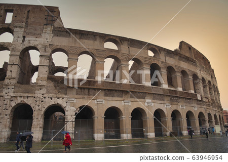 Coliseum 63946954