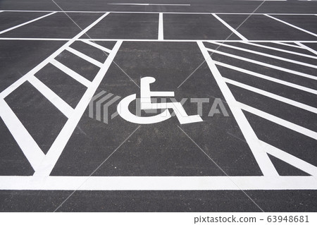 輪椅車位 輪椅車位 63948681