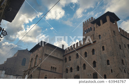 Piazza Maggiore 63948767
